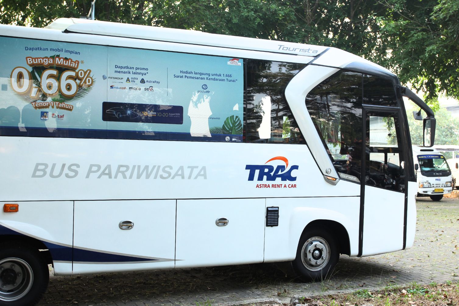 TRAC sediakan Bus pariwisata TRAC jadi shuttle bus GIIAS 2023