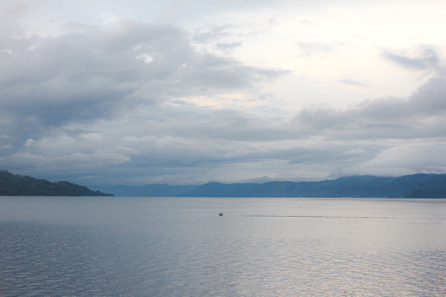 Danau Toba di Sumatera Utara Membentang Luas dan Dikelilingi 7 Kabupaten