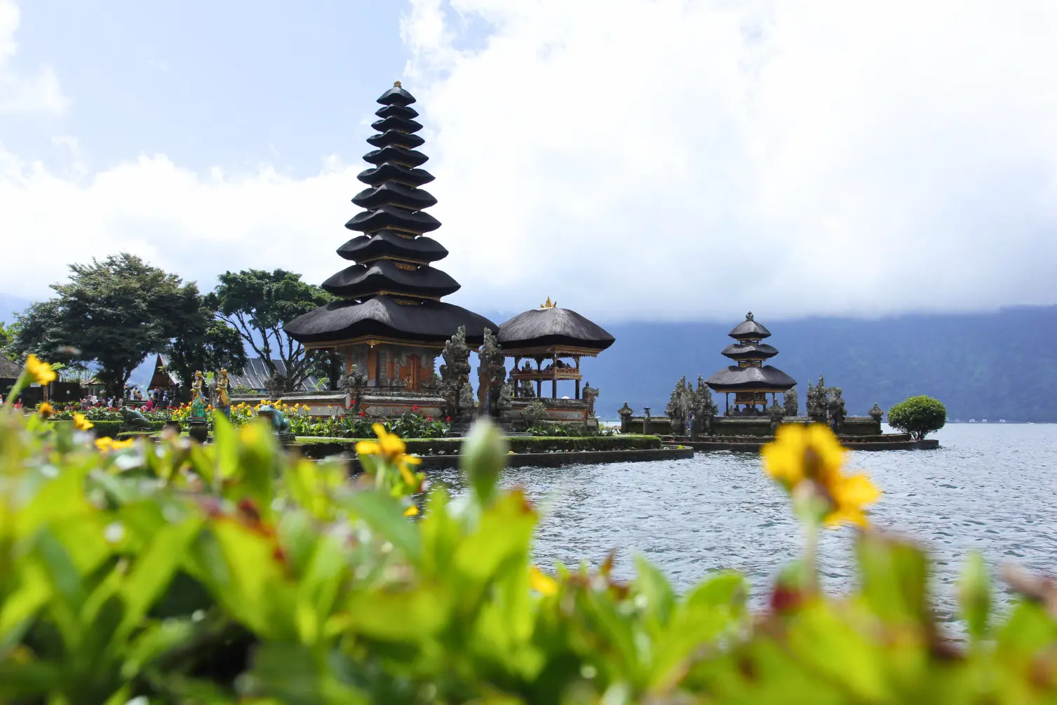 Panorama Pura di Tengan Danau Bratan, Bedugul, Bali