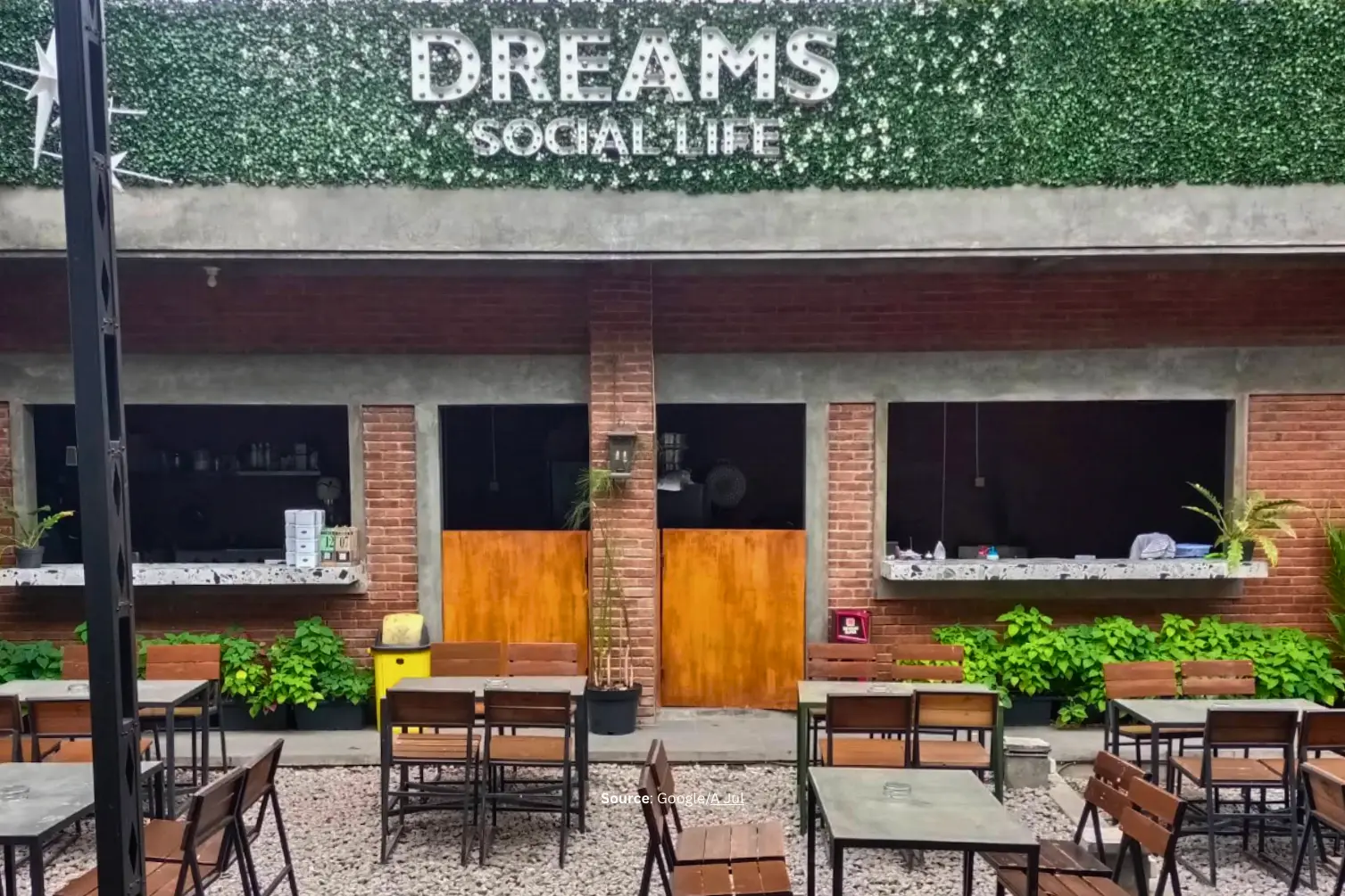 Dreams Social Life.webp