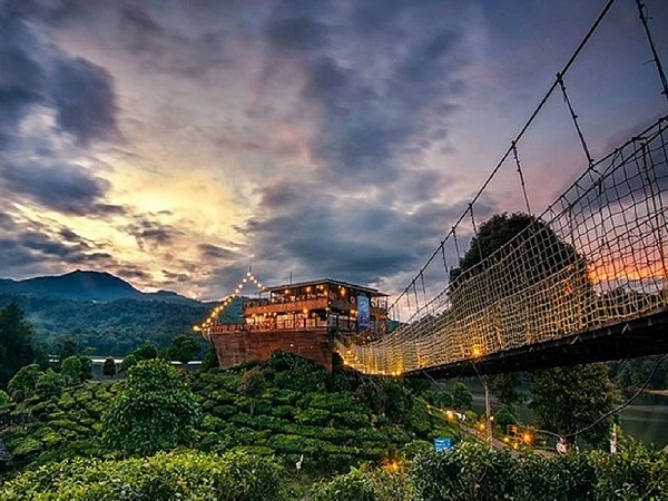 Glamping Lakeside Rancabali.webp