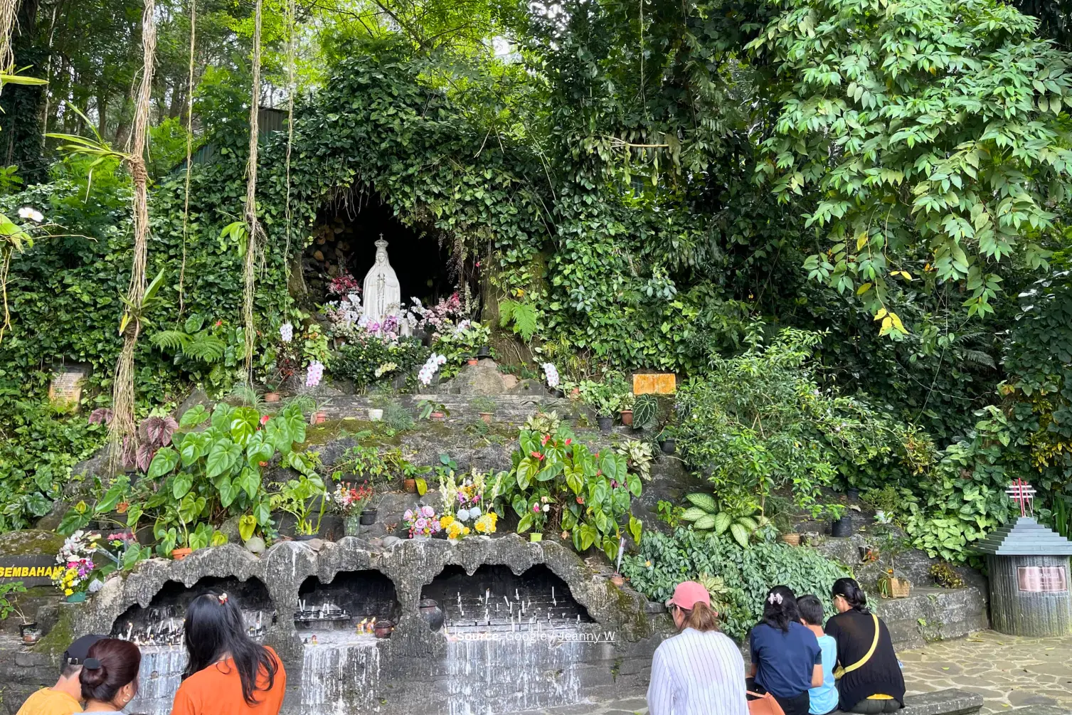 Jalan Salib Gua Maria Sawer Rahmat - Kuningan, Jawa Barat.webp